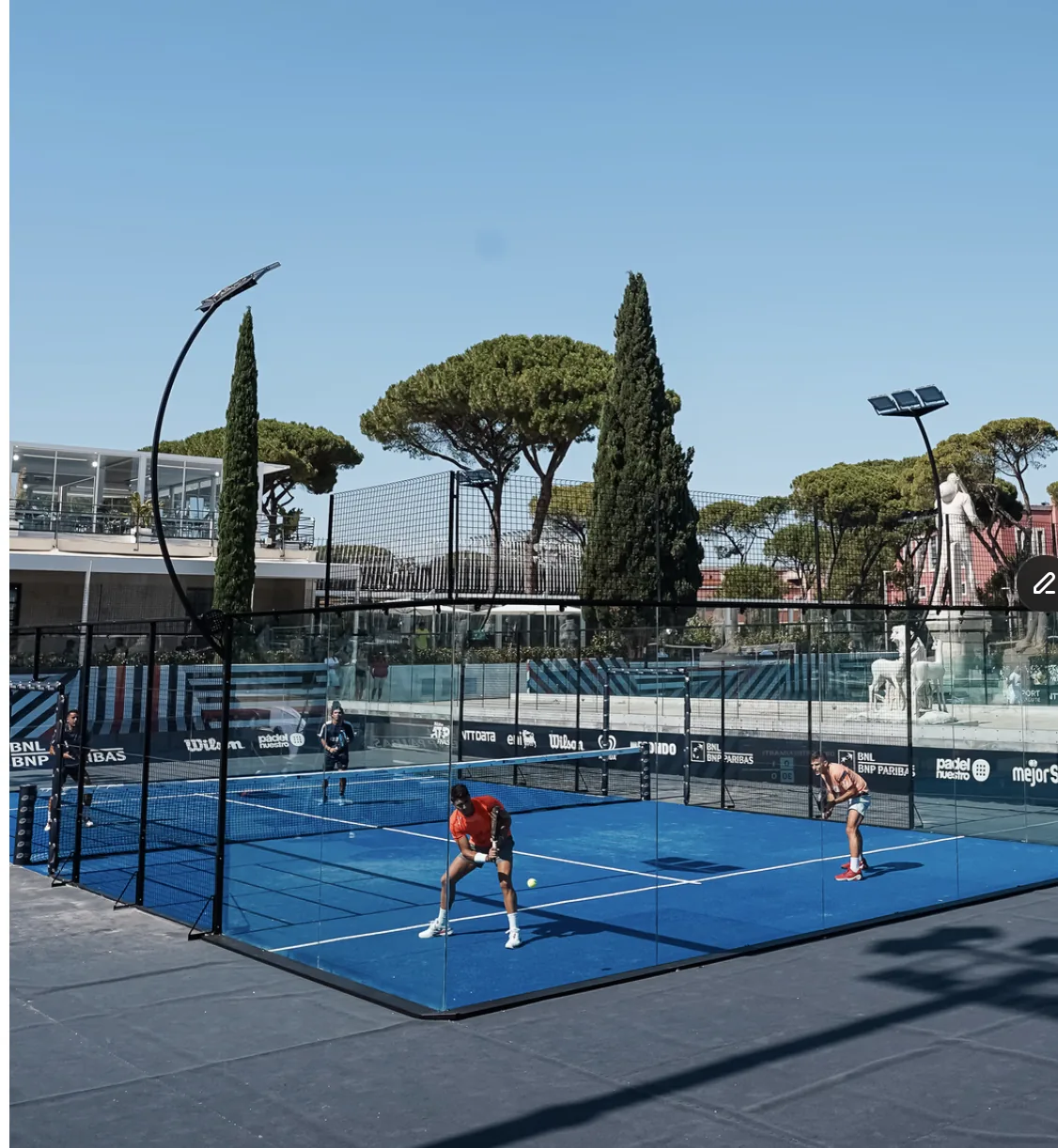 Full Panoramic Court